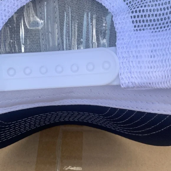 Unisex Mens and Womens Trucker Hat Cap Blue NWT One Size - Picture 6 of 10